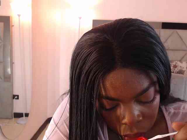 maiacharris- webcam