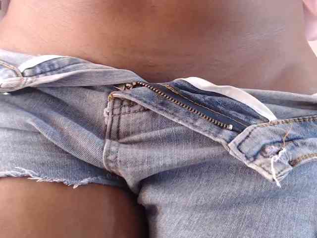 maiacharris- webcam