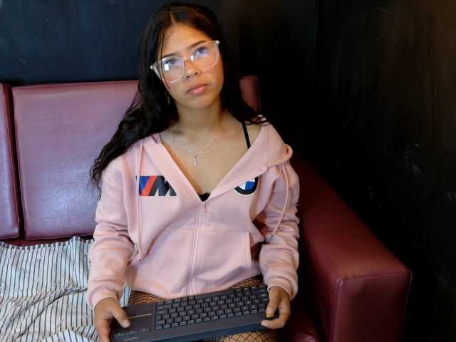Tessa-morgan live cam on BongaCams