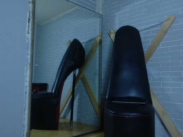 Tessa-morgan, en directo ahora en BongaCams