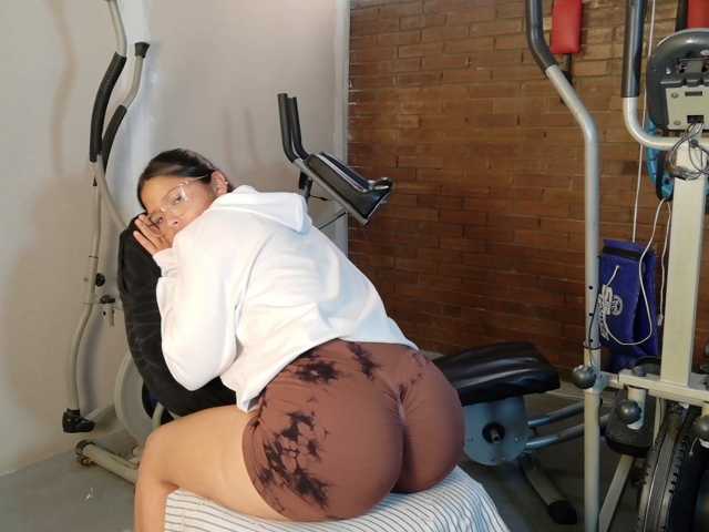 Tessa-morgan live cam on BongaCams