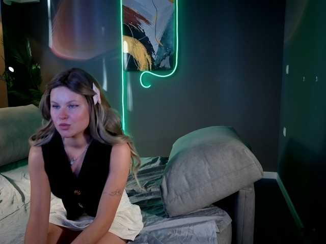 aliceswety live cam on BongaCams