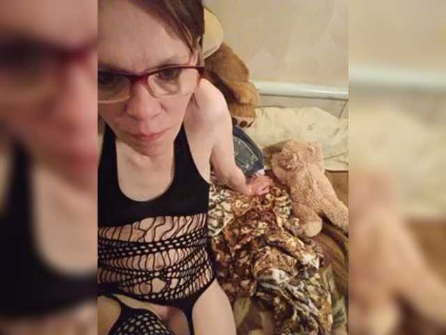 Mary32 live cam preview