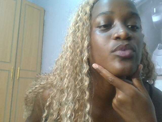 Sexytee6 live cam on BongaCams