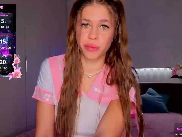 Lexirayy live cam