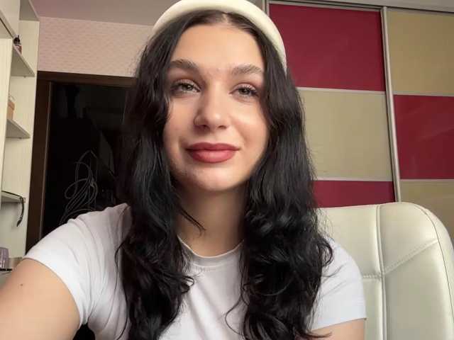 PetrinaTear live cam preview