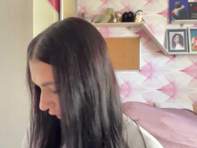 PetrinaTear live cam on BongaCams