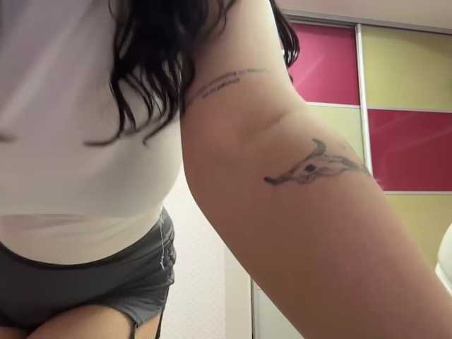 PetrinaTear live cam on BongaCams