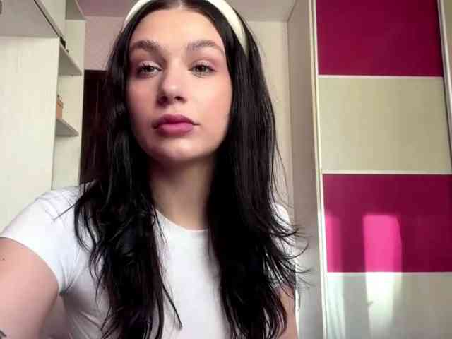 PetrinaTear webcam