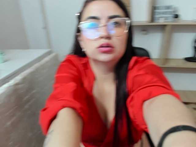 Mariana-Rusell live cam preview
