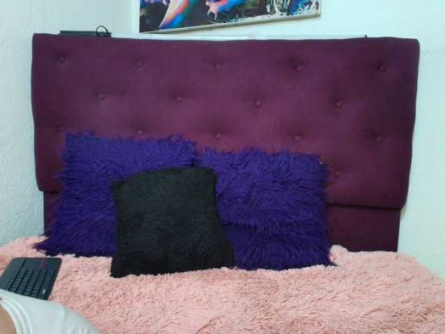 Mariana-Rusell webcam