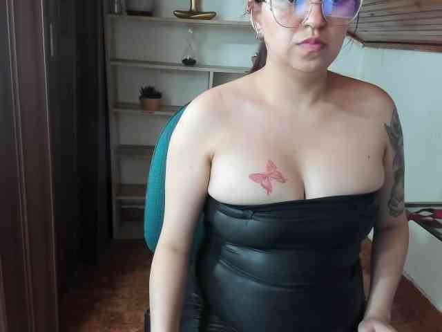 Mariana-Rusell webcam