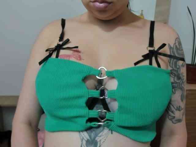 Mariana-Rusell webcam
