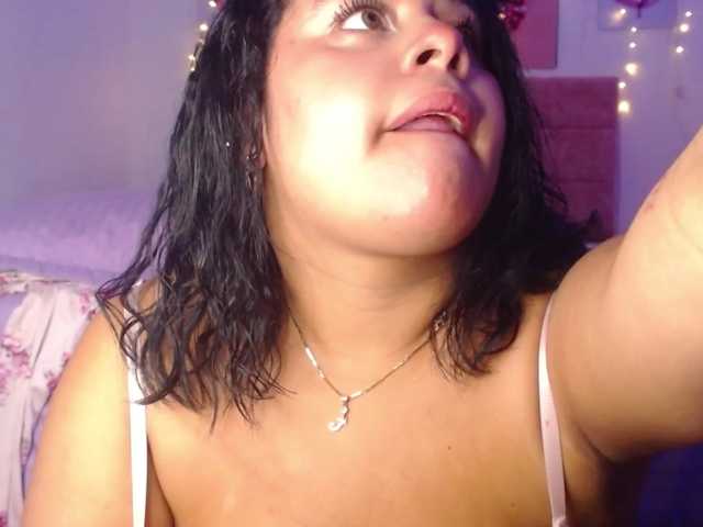 Anabelle00 live cam on BongaCams