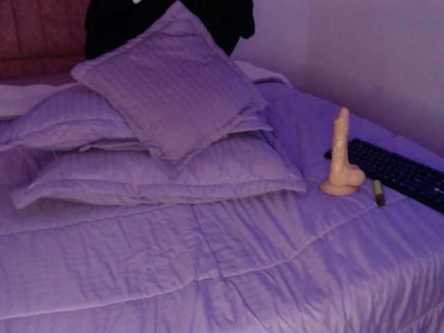 Anabelle00 live cam on BongaCams