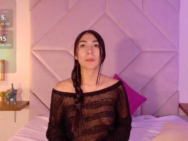 Zoe-Cloud live cam on BongaCams