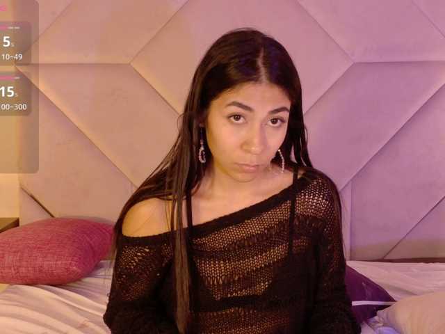 Zoe-Cloud live cam on BongaCams