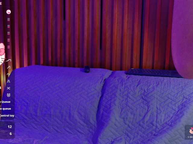 Zoe-Cloud live cam on BongaCams