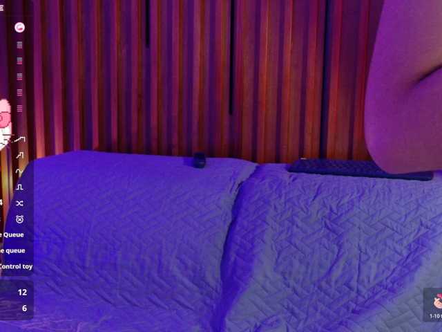 Zoe-Cloud live cam on BongaCams