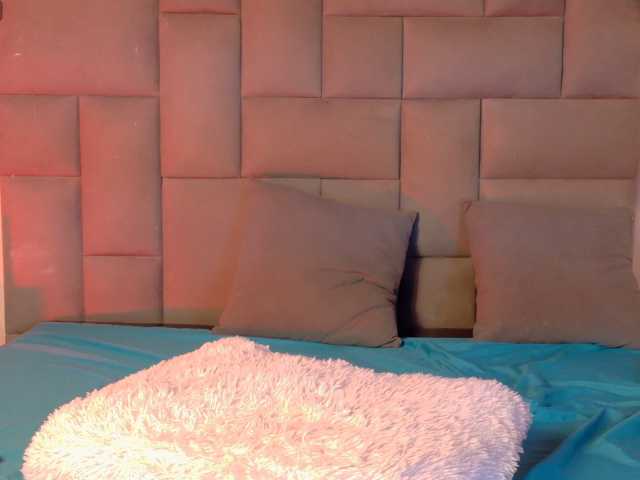 Zoe-Cloud live cam on BongaCams