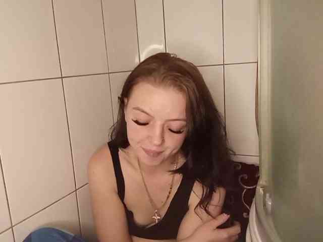 AndrewEke webcam