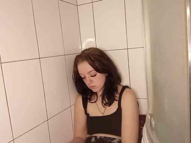 AndrewEke webcam