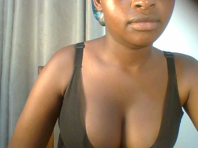 aurora888, live now on BongaCams