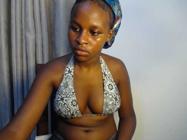aurora888, live now on BongaCams