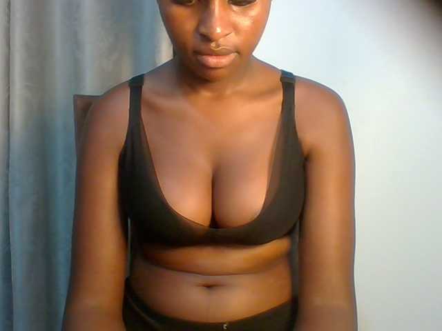 aurora888, en vivo ahora en BongaCams