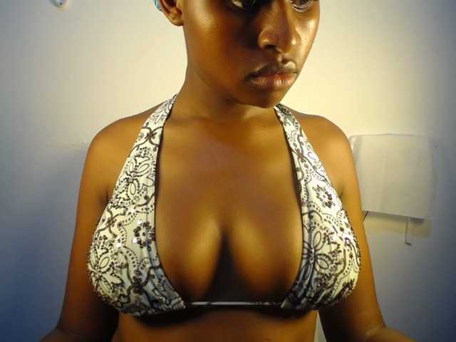 aurora888 live cam on BongaCams