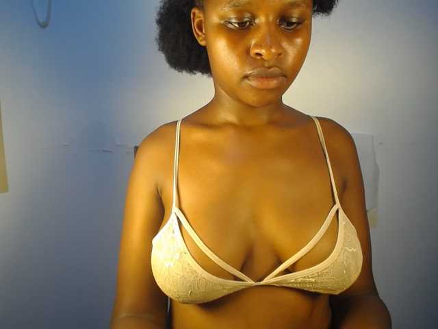 aurora888 live cam on BongaCams