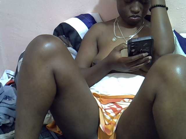 Drippyfey live cam on BongaCams