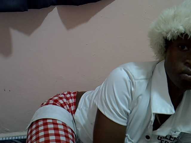 Drippyfey live cam on BongaCams