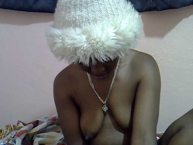 Drippyfey live cam on BongaCams