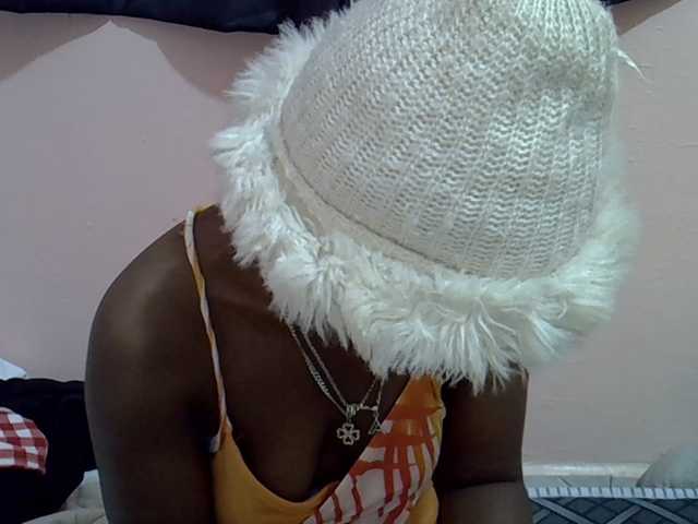 Drippyfey live cam on BongaCams