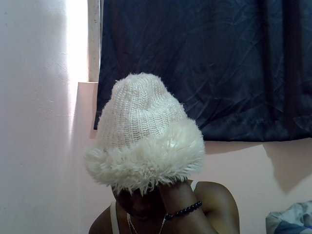 Drippyfey, en directo ahora en BongaCams