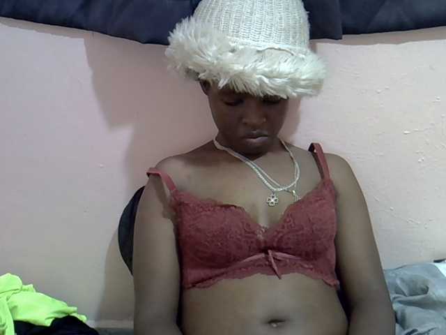 Drippyfey live cam on BongaCams