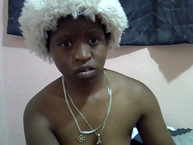 Drippyfey live cam on BongaCams