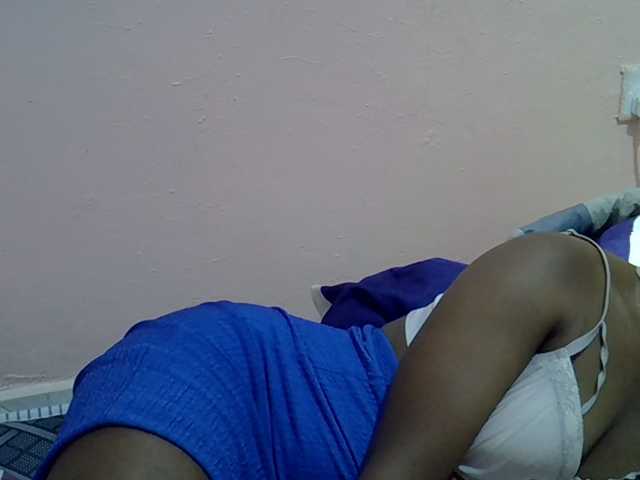Drippyfey live cam on BongaCams