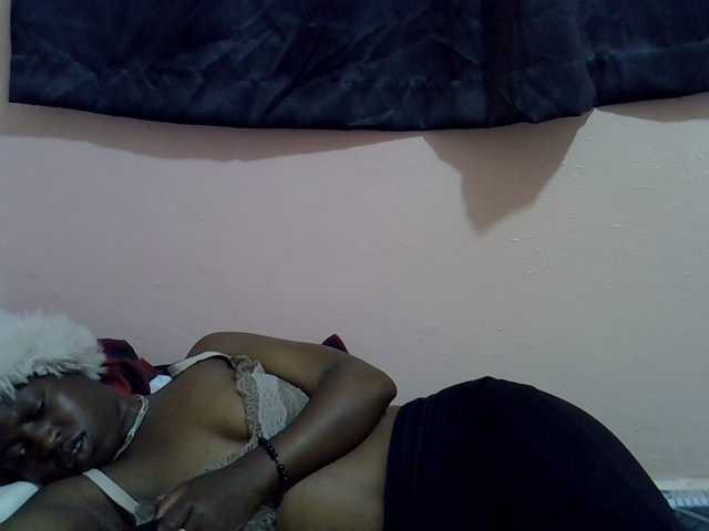 Drippyfey live cam on BongaCams