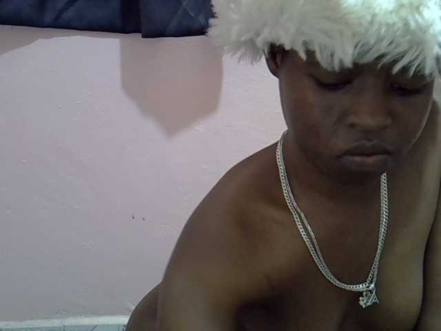 Drippyfey, live now on BongaCams