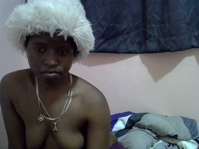 Drippyfey live cam on BongaCams