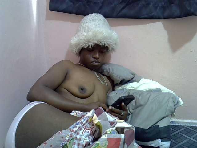 Drippyfey live cam preview