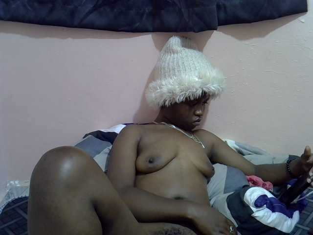 Drippyfey live cam on BongaCams