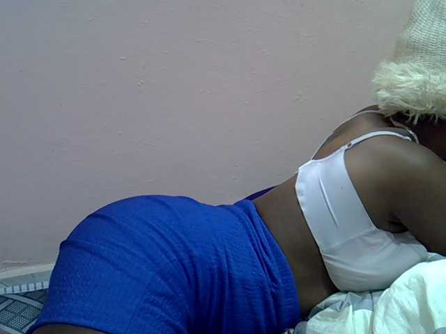 Drippyfey live cam on BongaCams