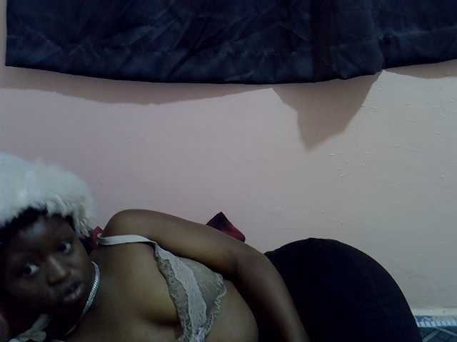 Drippyfey live cam on BongaCams