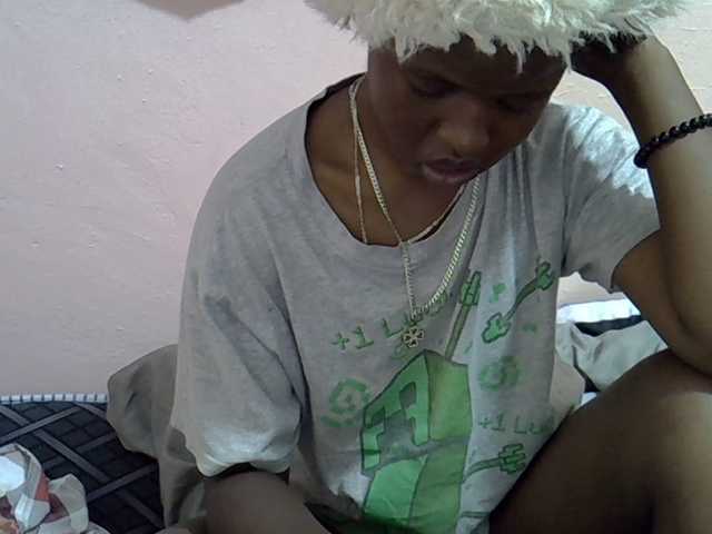 Drippyfey live cam on BongaCams