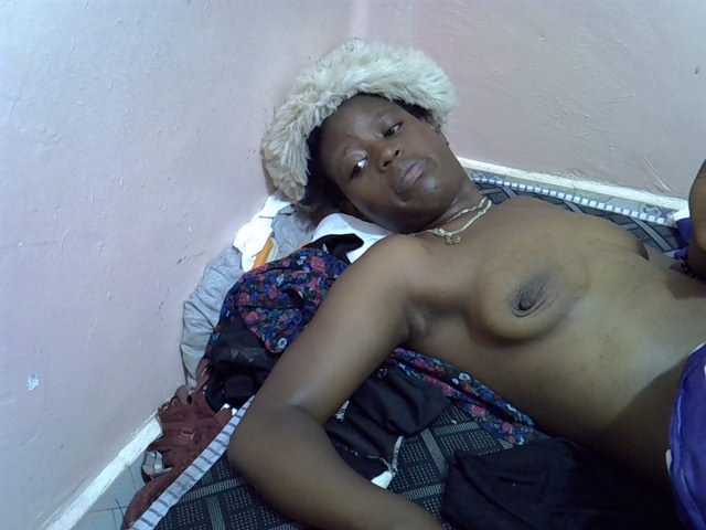 Drippyfey live cam on BongaCams