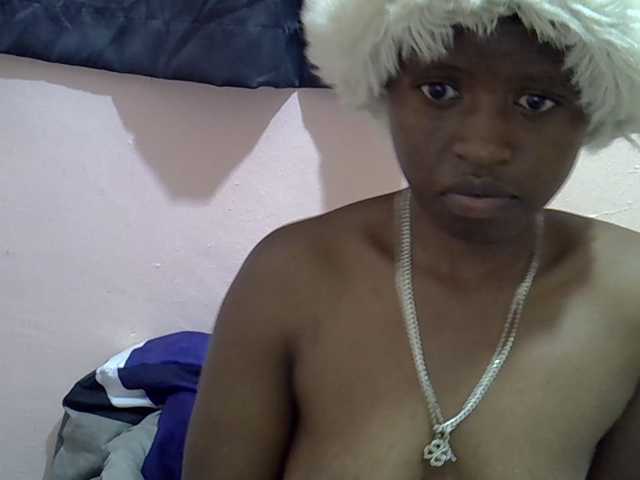 Drippyfey live cam on BongaCams
