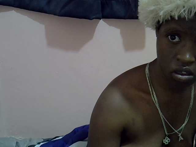 Drippyfey live cam on BongaCams